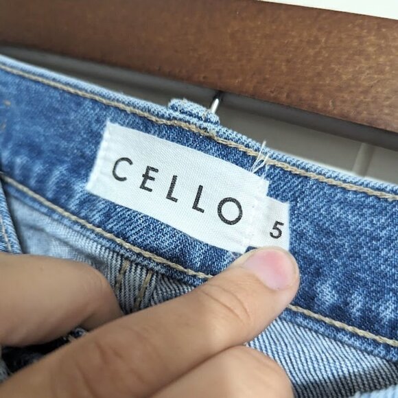 Cello Jeans Memphis High Rise Crop Mom Jeans Raw Frayed Hem Cropped Distressed 5 - Picture 5 of 6